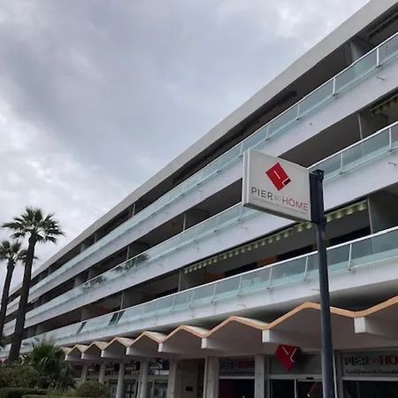 Apartman T2 Climatise Au Lavandou, Proche - Fr-1-308-199 *