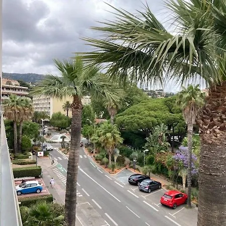 公寓 T2 Climatise Au Lavandou, Proche - Fr-1-308-199 *