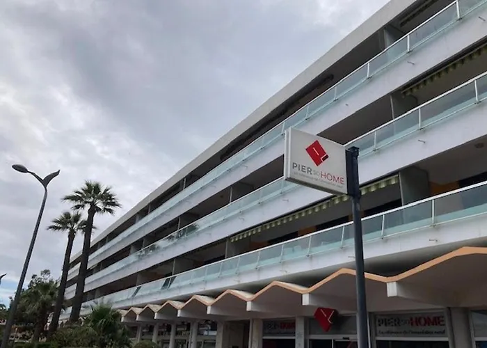 Apartman T2 Climatise Au Lavandou, Proche - Fr-1-308-199 *