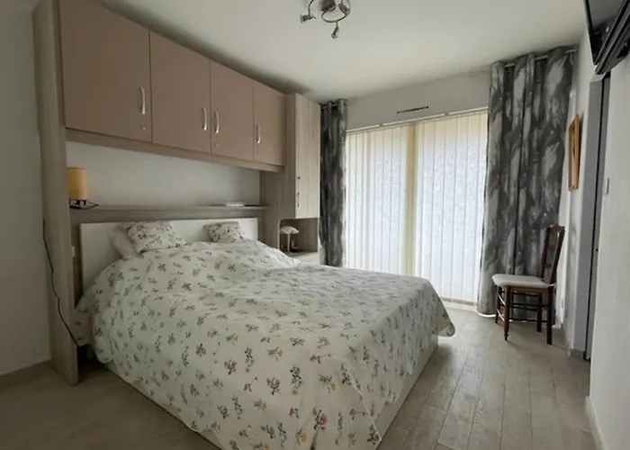 T2 Climatise Au Lavandou, Proche - Fr-1-308-199 Le Lavandou