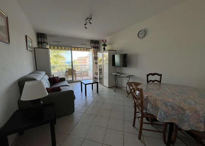 T2 Climatise Au Lavandou, Proche - Fr-1-308-199